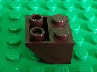 Slope, Inverted 45 2 x 2 深棕色 Slope, Inverted 45 2 x 2 深棕色